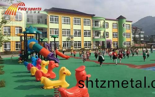 幼兒園塑膠地(di)墊建設(she)