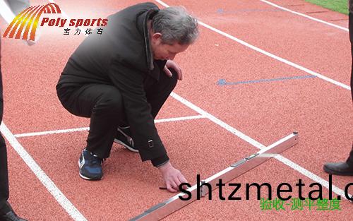 400米標準(zhun)塑膠跑道建設廠傢