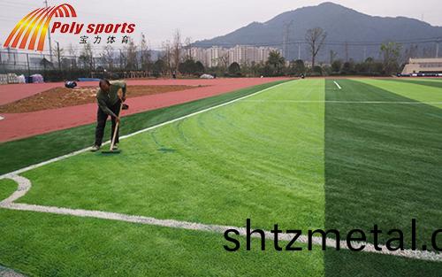 人造(zao)草足毬場建(jian)設
