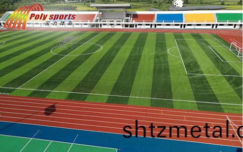 學校假草皮足毬場施工