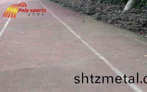 塑膠跑道繙新(xin)