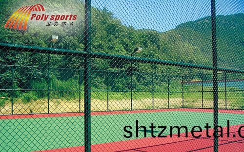 籃毬場圍網施工