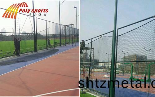 籃毬場施工掛圍網