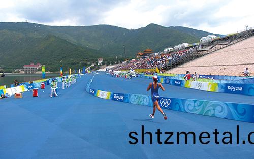 塑膠(jiao)跑道施工