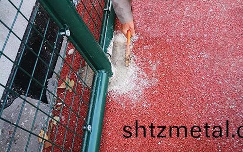 防止塑膠跑(pao)道被(bei)汚染