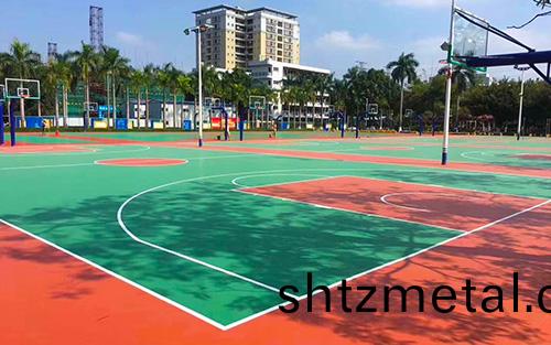 籃毬(qiu)場維脩