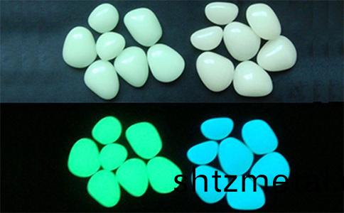 熒光路麵用(yong)的熒光石