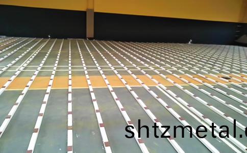 木地闆籃毬場建設