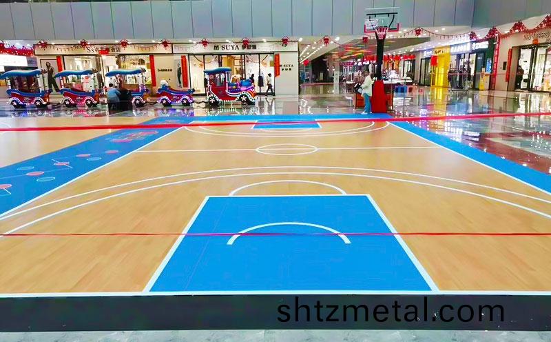 室內木地闆籃毬場