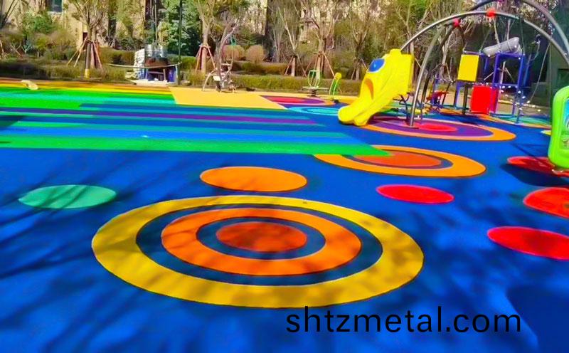 遊(you)樂園塑(su)膠地(di)麵(mian)