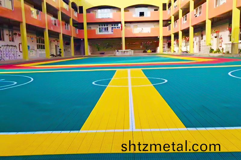 塑膠懸浮型拼裝地闆籃毬(qiu)場(chang)