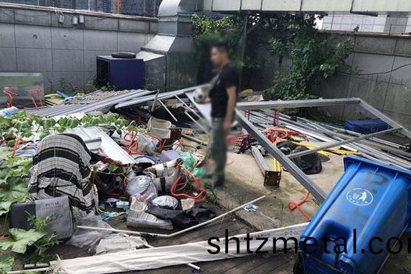 杭(hang)州樓頂(ding)足(zu)毬場拆除