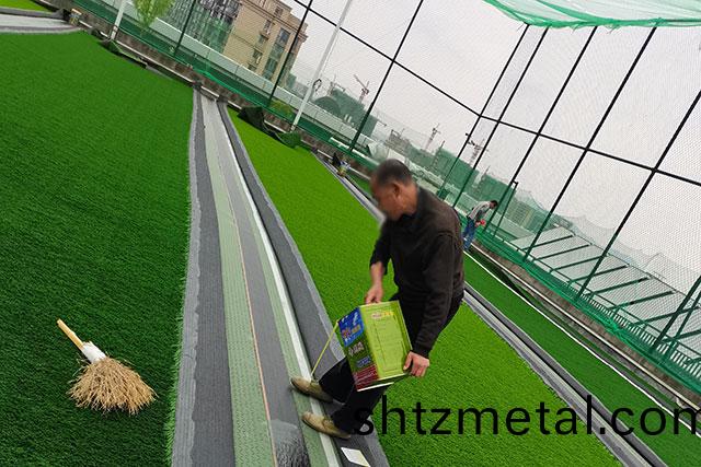 屋頂足(zu)毬場(chang)施工